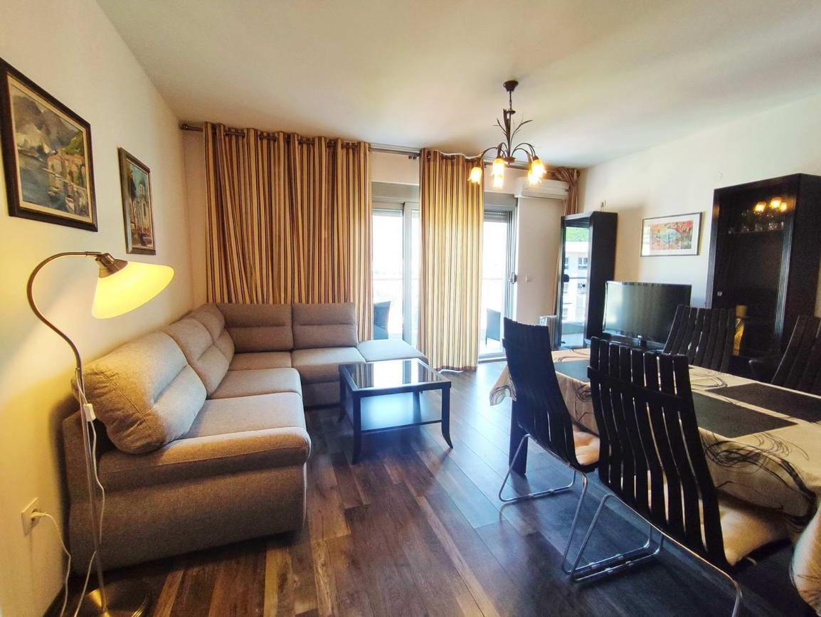 Adrialux2 Apartman Budva Kültér fotó