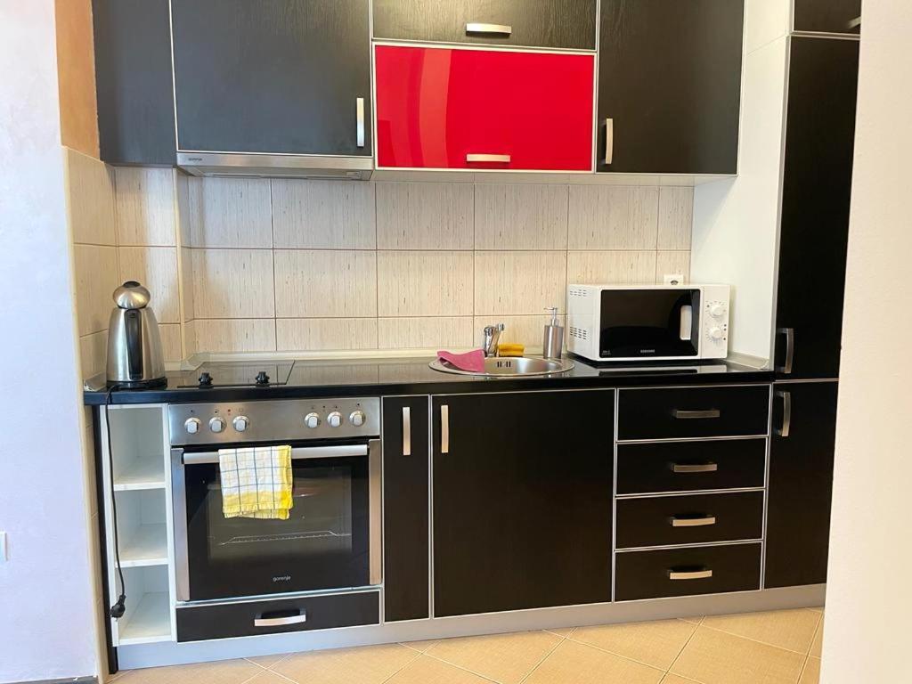 Adrialux2 Apartman Budva Szoba fotó